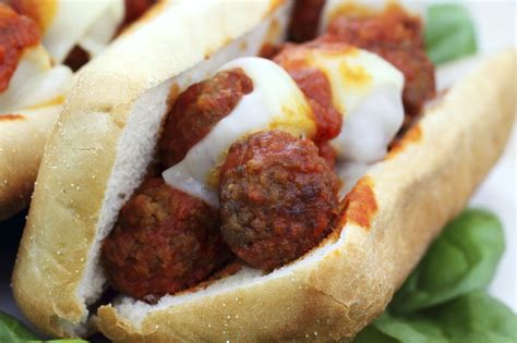 Recipe: Meatball sub sandwich - LITTLEROCK