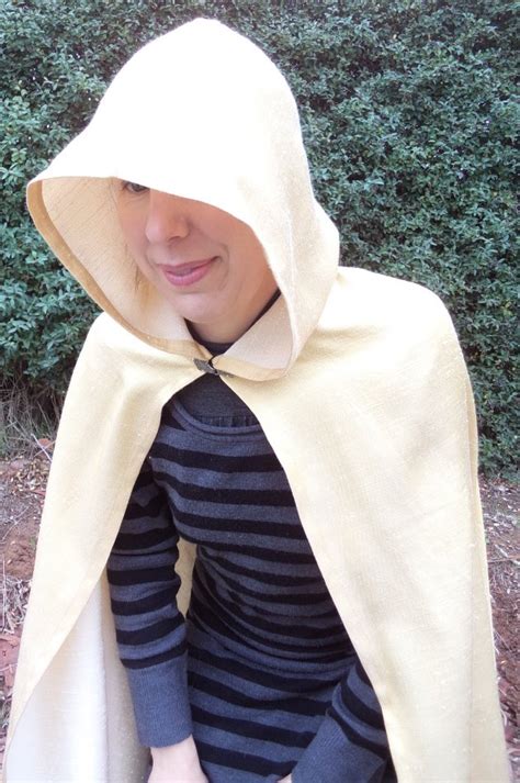 Making a Cape without a Pattern 的图像结果