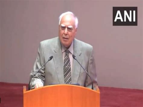 SCBA President Kapil Sibal praises CJI Chandrachud for taking up issues ...