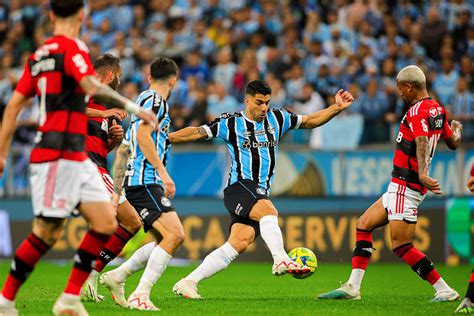 Melhores momentos Flamengo 2 x 0 Grêmio- Jogo de ida das semifinais da ...
