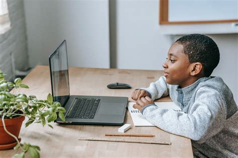 5 Year Old Speech Milestones - Vocabulary - What is Considered Normal