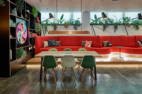 HOTEL CITIZENM LONDON VICTORIA | ⋆⋆⋆⋆ | UNITED KINGDOM | SEASON DEALS ...