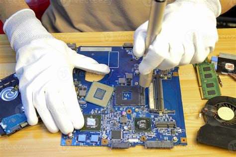 Computer Repair and Maintenance 的图像结果