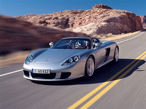 Watch the 2022 Porsche Carrera GT Take Shape Before Your Eyes in Tidy Rendering - autoevolution