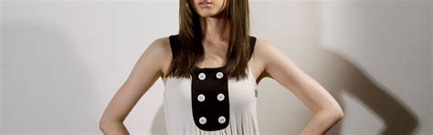 Download wallpaper look, pose, background, shadow, dress, actress ...