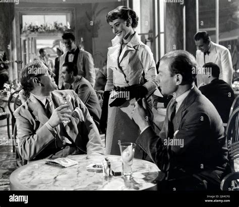 GUINNESS,HEPBURN,FOX, THE LAVENDER HILL MOB, 1951 Stock Photo - Alamy