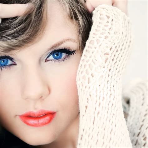 2048x2048 Resolution taylor swift, blue-eyed, eyes Ipad Air Wallpaper ...