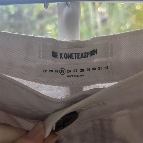 white one teaspoons. - Depop