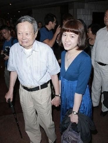 她28岁时嫁给了82岁的杨振宁，14年过去，这对夫妻还好吗 - 知乎