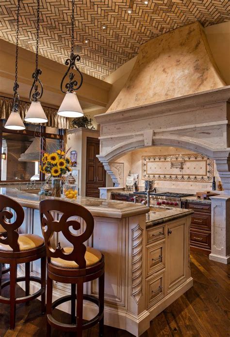 mediterranean home kitchen