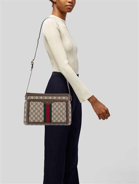 Gucci GG Supreme Mini Ophidia Chain Bag - Neutrals Crossbody Bags ...