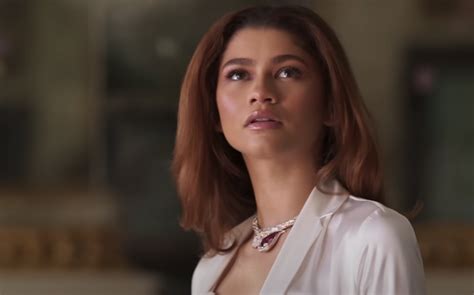 How Tall is Zendaya And What Is Her Ethnicity? | GIANT FREAKIN ROBOT