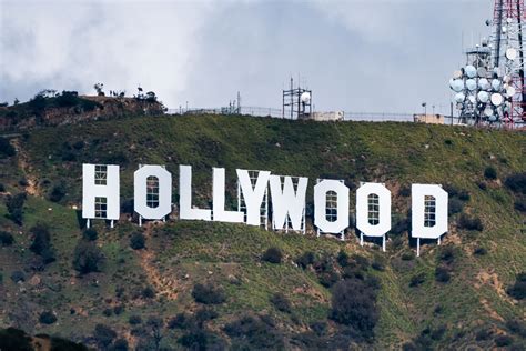 Hollywood Sign Sees Rare Snowfall As Los Angeles Braces for Blizzard ...