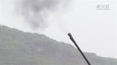 贵州威宁采用火箭 高炮开展人工增雨防雹作业_凤凰网视频_凤凰网