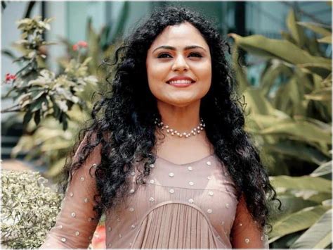 'Vikruthi' actress Vincy Aloshious turns preachy! | Malayalam Movie ...