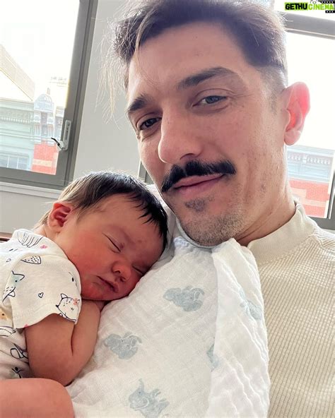 Andrew Schulz Wiki, Biography, Age, Gallery, Spouse and more