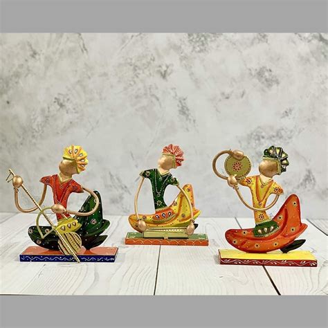 LOCAL PERFORMING ARTISTS (9 Inches Approx) - Punam Metalcrafts