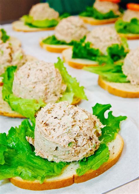 Subway Tuna Salad / No tuna in Subway's tuna sandwiches and wraps ...