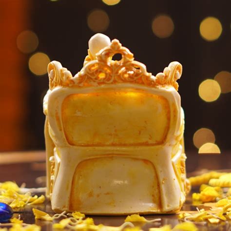 Guruji Yellow and White Resin Idol 4 inch – ServDharm