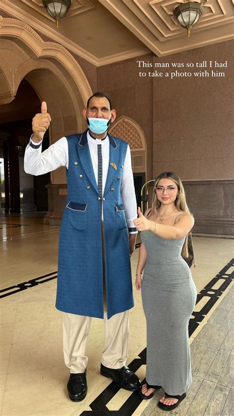 Lilith Cavaliere's feet