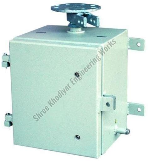 Manual Lever Type Box Close Door Manufacturers and Suppliers from Rajkot