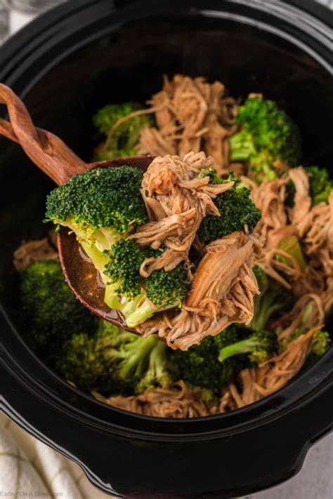 Crock Pot Chicken and Broccoli: Tender and Delicious