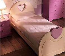 22 Furniture Design Ideas Bringing Unique Hearts Decorations Homes by 22 Furniture Design Ideas Bringing Unique Hearts 22 Furniture Design Ideas Bringing Unique Hearts Decorations Homes