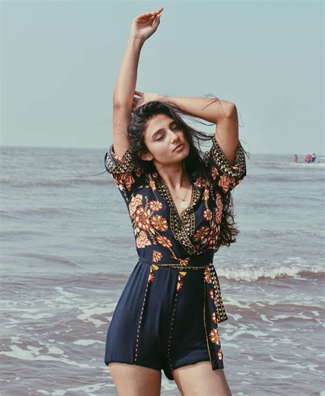 Ritika Nayak Biography, Age, Family & Movies - MixIndia