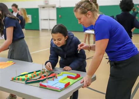 Rabun Gap-Nacoochee Private School (Atlanta, GA, USA)