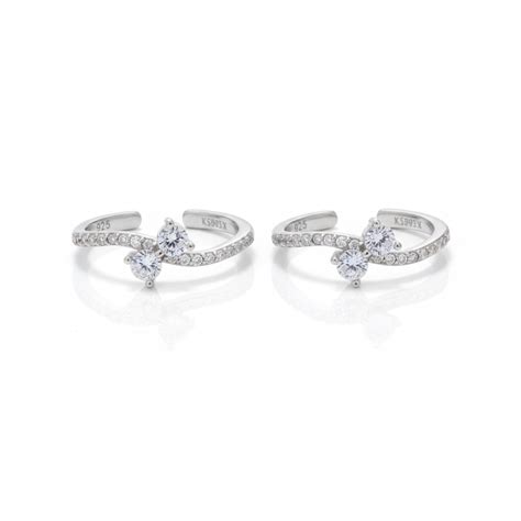 Silver DivineSpark Cross Diamond Toe Ring – Sigor