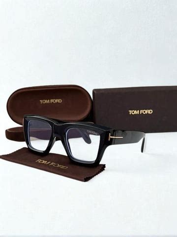 TO_M FOR_D Model 4444 – Premium Glossy Black Eyewear