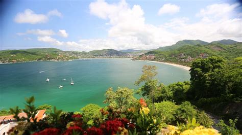 Ixtapa-Zihuatanejo Intl (ZIH) - Flight status, maps & more | KAYAK