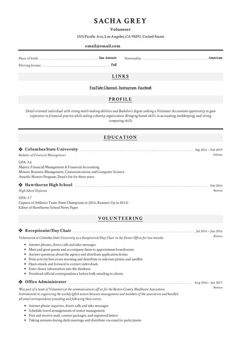 20 Volunteer Resume Examples & Guide for 2023