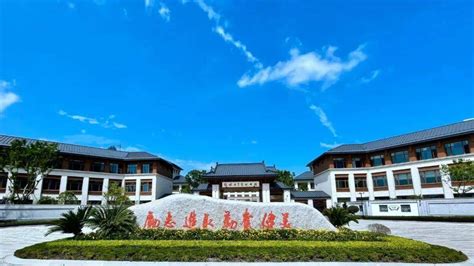 玉环市举行“台州市首批100所高质量城乡教育共同体”结对学校签约仪式