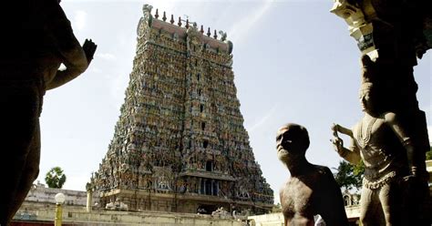 Madurai Meenakshi Amman temple: Madras HC bans phones, use of plastics ...