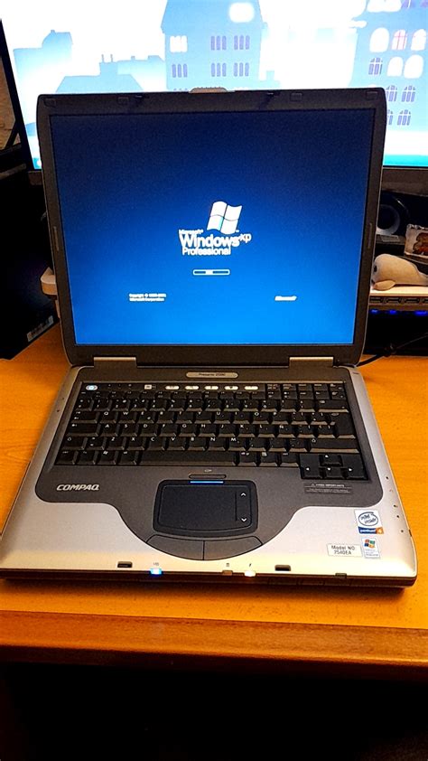 Image result for Running Windows 98 Computer