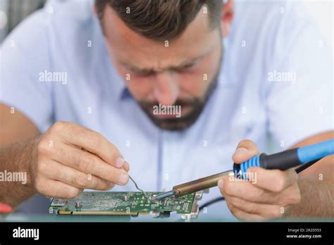 Computer Repair and Maintenance 的图像结果