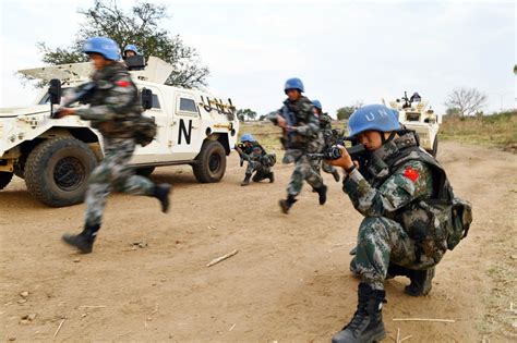 中国蓝盔：联合国维和行动的关键力量 - 中华人民共和国国防部
