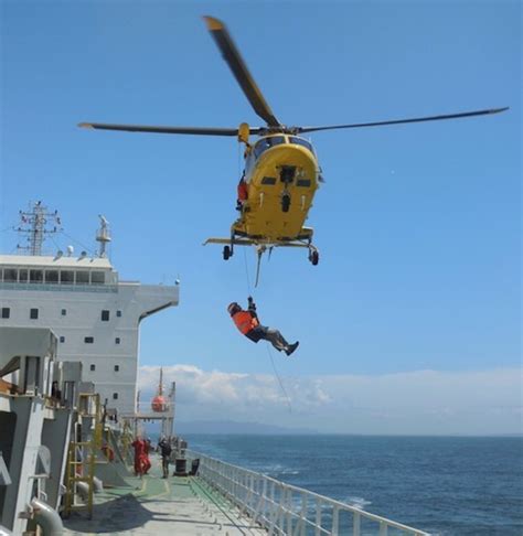 Columbia River Bar Pilots Brave Dangerous Seas to Guide Boats Safely ...
