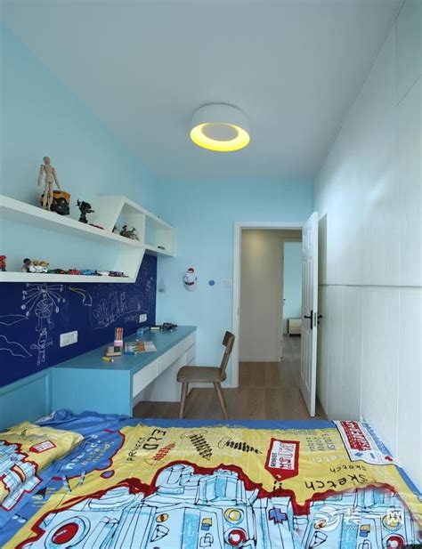 儿童房配置半高床是巧妙省空间的好方法，下面这些设计可参考-上海装潢网