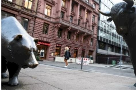 Upward Trend In Germany's Labour Market Ends After 14 Yrs