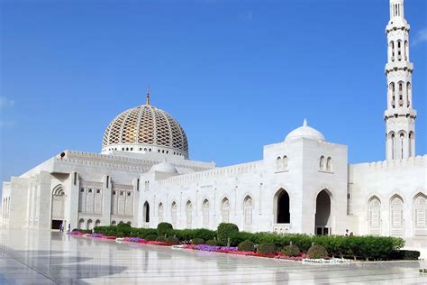 Top 10 Most Beautiful Mosques Around the World
