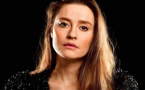 Stephanie Van Dyck: Circus Artist, Radio Host, Actor - New Image College