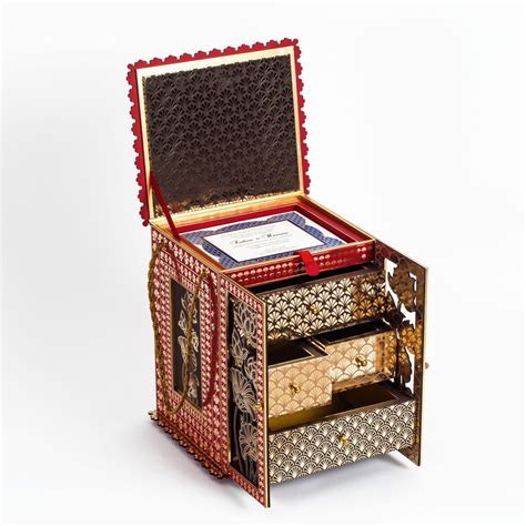 Ornate Gift Box – Upani