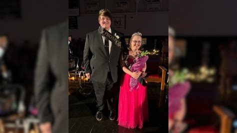 High schooler with Down syndrome crowned prom queen after viral ‘prom ...