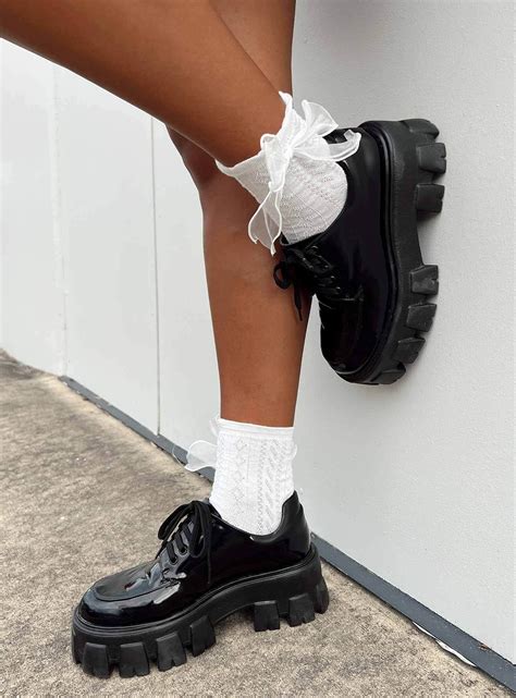 Kirk Socks White Floral | Loafers outfit, Shoes heels classy, Style