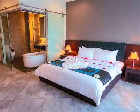 KEP BAY HOTEL & RESORT - Hotel Reviews, Photos, Rate Comparison ...