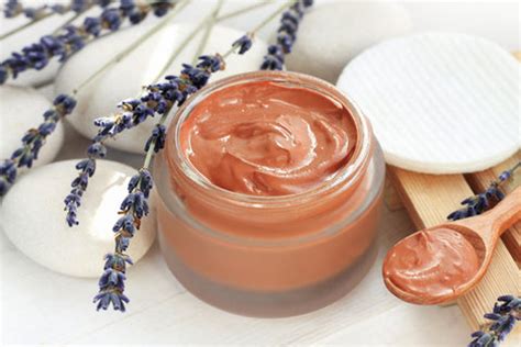 Homemade Red Clay Masks – VedaOils