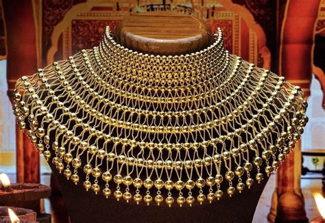 Gold hallmarking is now mandatory in 343 Indian districts ...