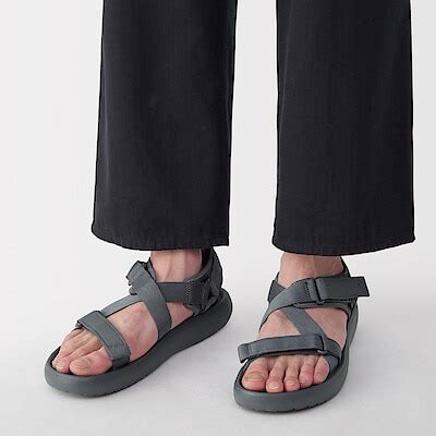 Tape belt sandals Medium grey | MUJI
